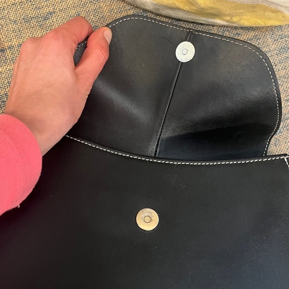 Elleme Black Space Bag Crossbody / Shoulder Carry Contrast Stitching - Picture 4 of 10